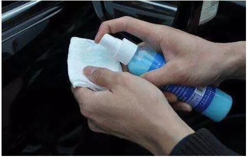 后視鏡是卡車司機的“第二只眼睛” 后視鏡是卡車司機的“第二只眼睛”