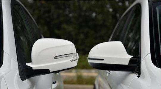 為什么汽車左右后視鏡長得不一樣? 為什么汽車左右后視鏡長得不一樣?